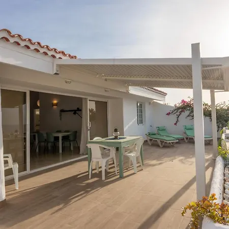 Calala House With Huge Terrace Дом отдыха Канделария